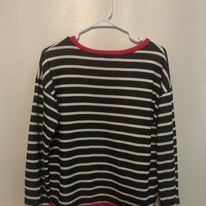 Stripped black and white sweatshirt with pink trim